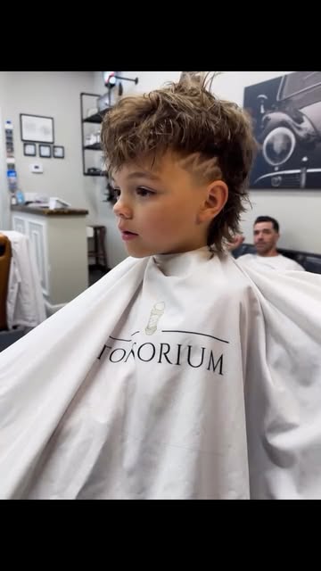 Young client at Tonsorium